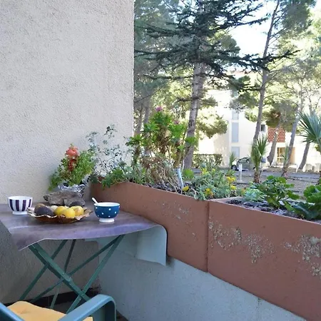 Apartment 3 Pieces Sur Bn100-247e